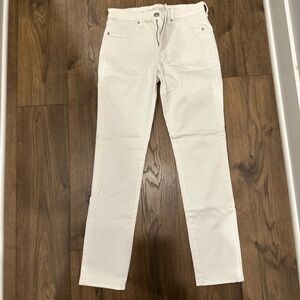American Eagle Outfitters white hi rise skinny jeans